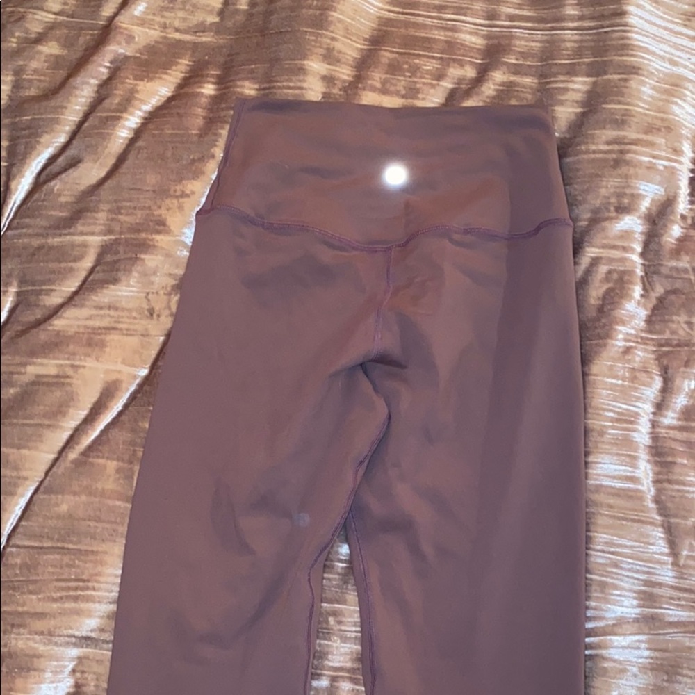 BRAND NEW lulu lemon leggings never been worn